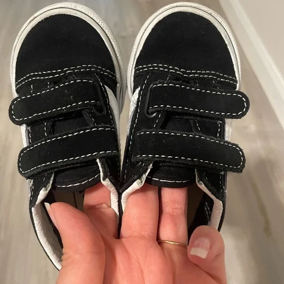 Vans Black Old Skool Velcro Toddler Sneakers 6.5 - Picture 10 of 10